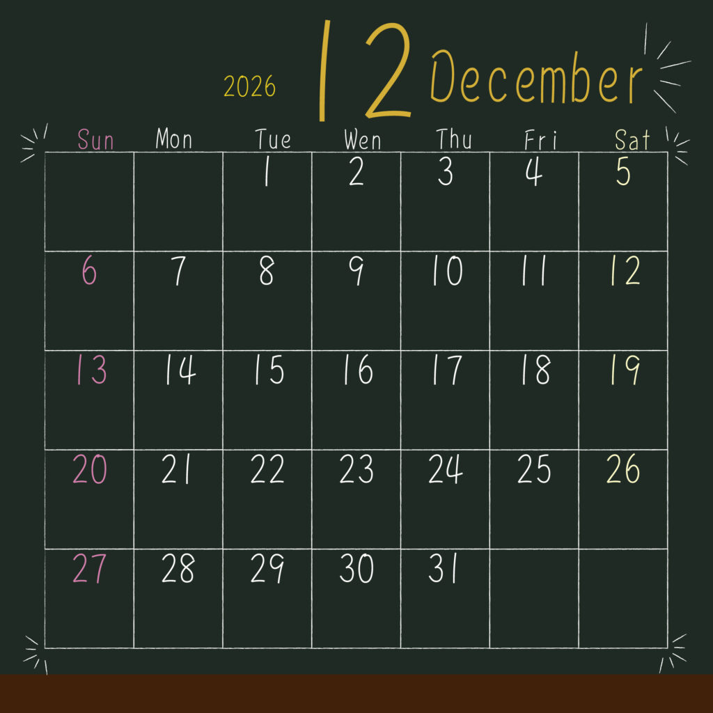 2026年月間黒板風カレンダー　１２月
日曜始まりで日曜はピンク、土曜は黄色、平日は白いチョークっぽい色と手書き風のフォントで表示。
年と月数字、月英語表記は上部中央に黄色で強調されている。
サイズ2000×2000PX
JPEG
SNS投稿に背景と一緒に使うことで統一した投稿にできます。