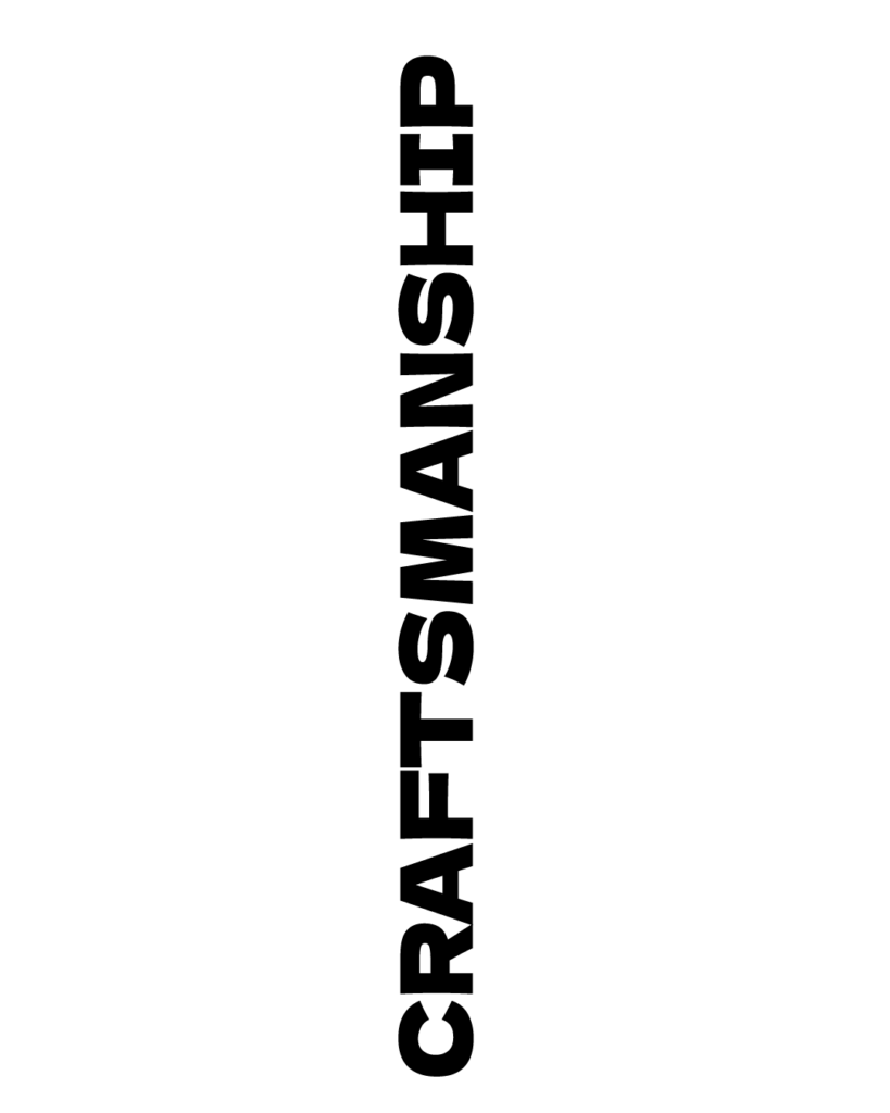 白背景の中央に「CRAFTSMANSHIP」の文字が垂直（縦方向）に配置された、シンプルで洗練された背景用画像
