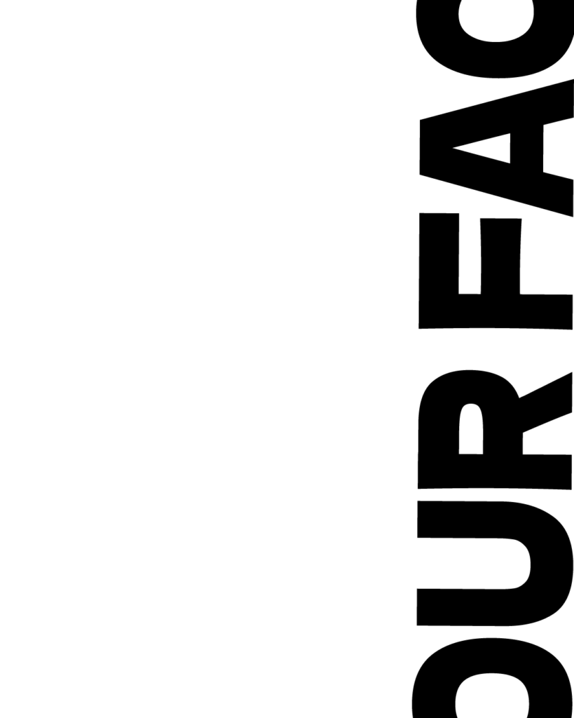 右端にダイナミックに裁ち落とされた「OUR FACTORY」の垂直タイポグラフィ背景素材。視覚的なインパクトが強く、モダンな工業美を演出するクリエイティブなレイアウト。
